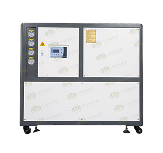 10--15HP 水箱式冷(leng)水機
